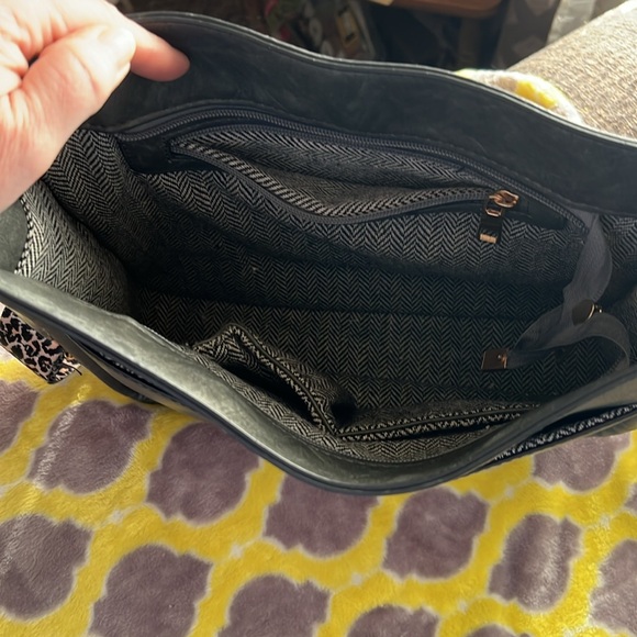 Handbag - Picture 5 of 7